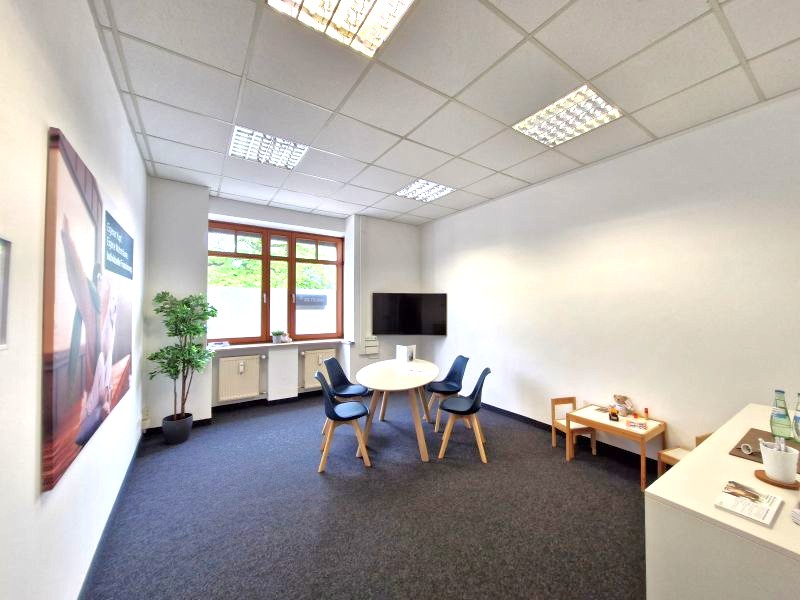 Blick 3 in ein Büro