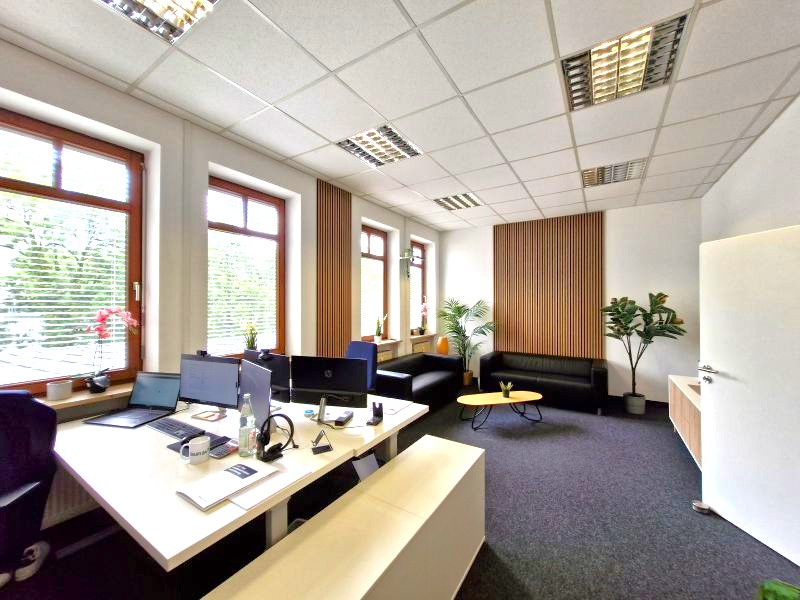 Blick 6 in ein Büro