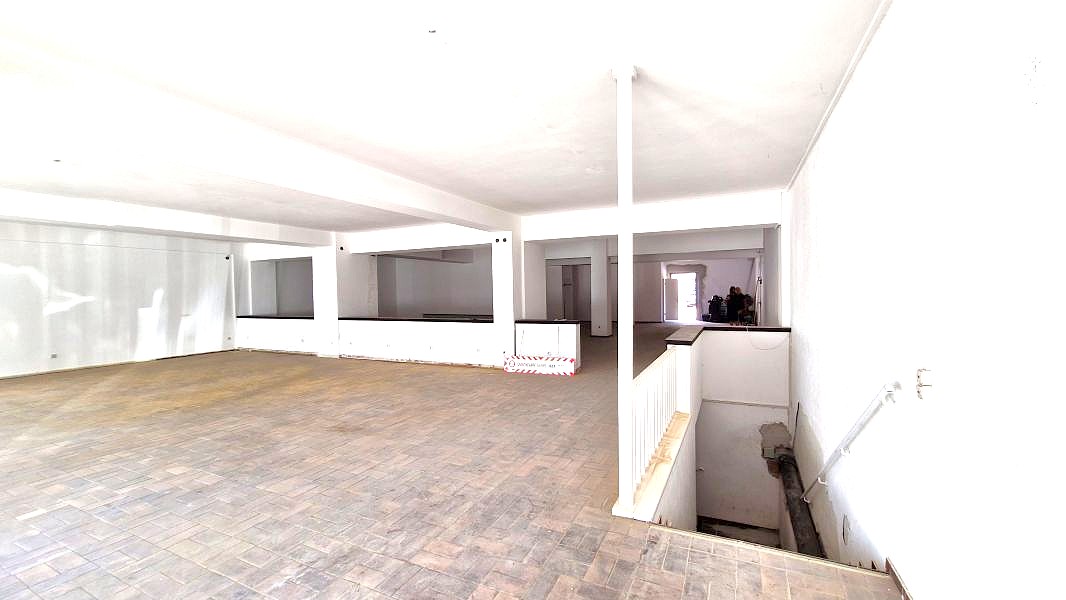 Blick 9 in den Verkaufsraum