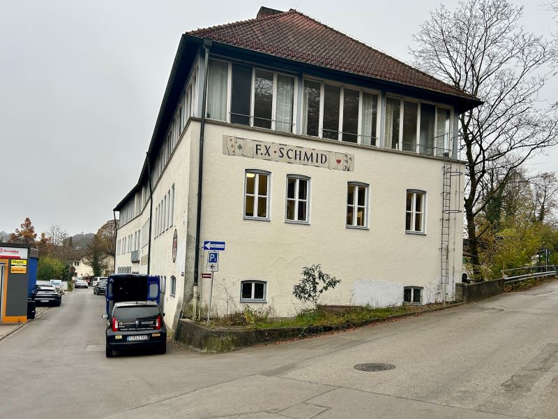 Bekannter Standort, unverwechselbares Haus